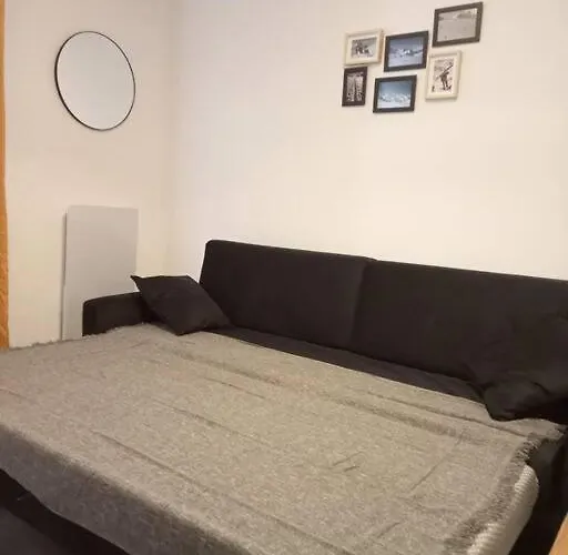 2 Personnes Et Balcon Plein Sud *