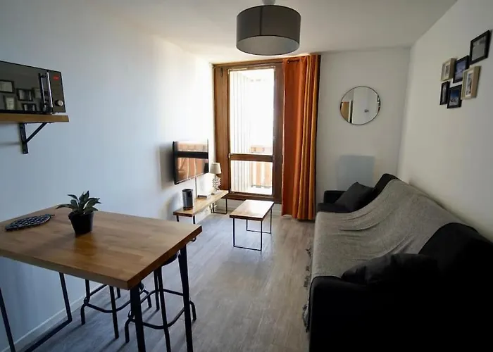 2 Personnes Et Balcon Plein Sud